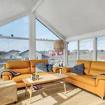 Stunning In With Kitchen Holiday home