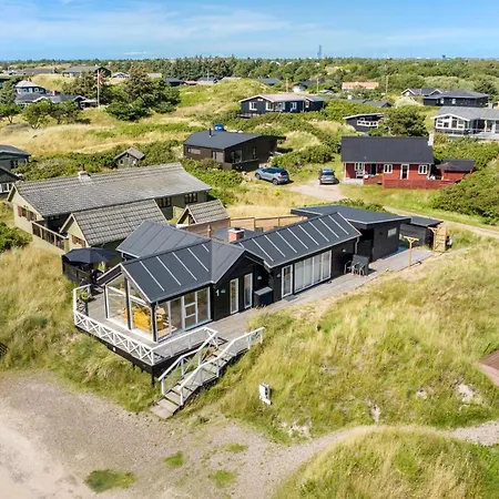 Stunning In With Kitchen Hébergement de vacances