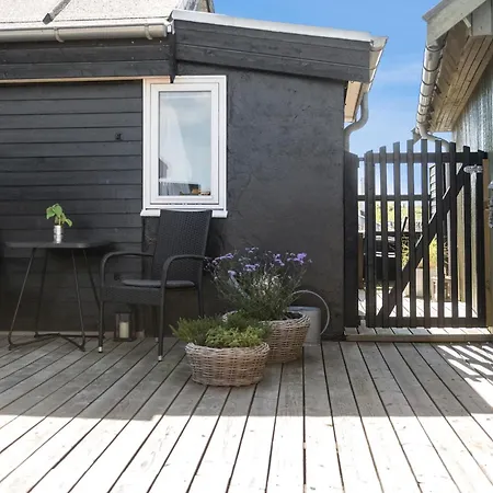 Hébergement de vacances Stunning In With Kitchen *