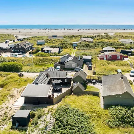 Hébergement de vacances Stunning In With Kitchen