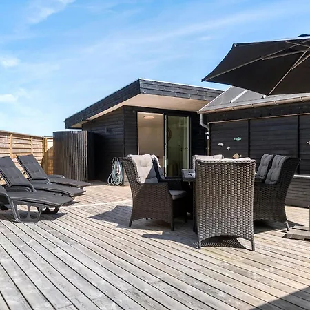 Hébergement de vacances Stunning In With Kitchen *